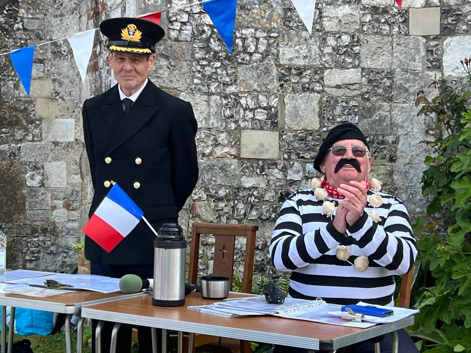 209d2c72-7607-4c48-9e54-ab9495fb3176